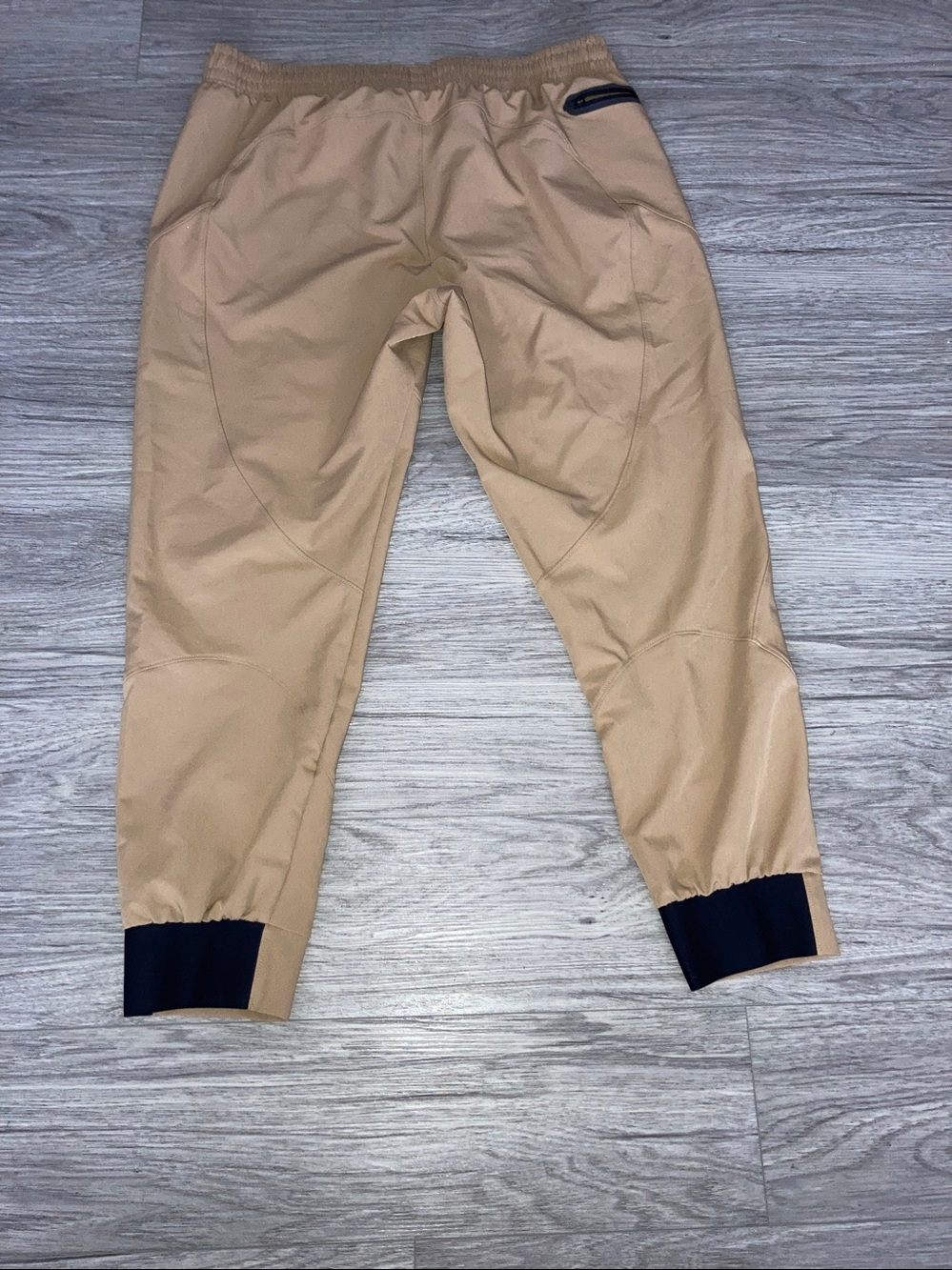 UNDER ARMOUR Unstoppable Beige with Black Accents Jogger Pants Womens Size Large - Picture 7 of 13